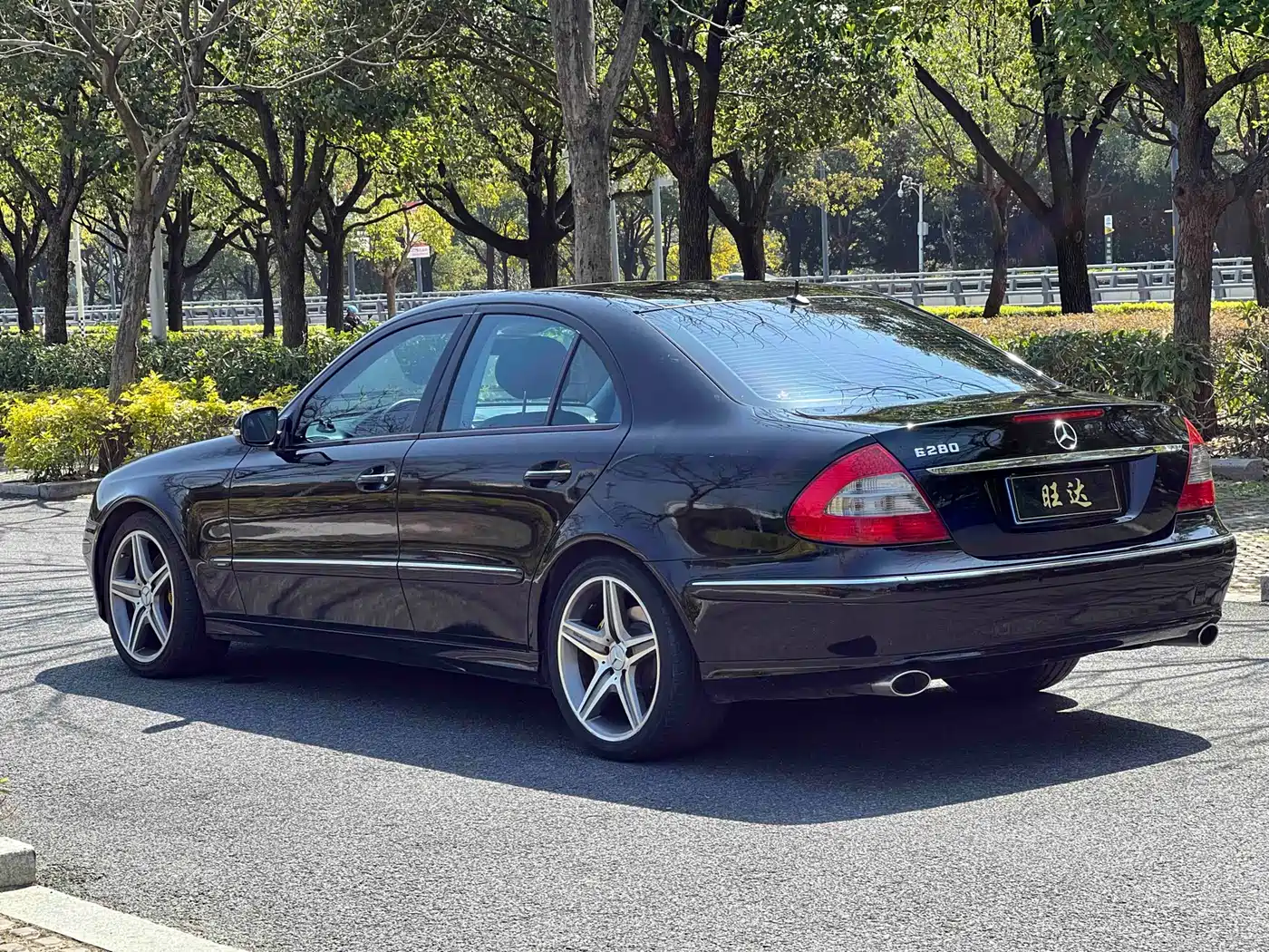 Mercedes-Benz E-Class 2008 Model E 280 Personality Sport Edition фото 7