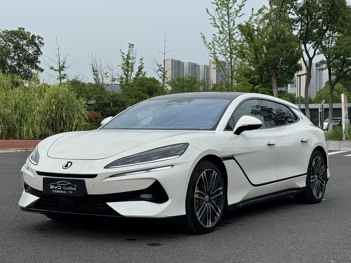 Denza Z9GT 2024 1100 AWD Ultra Edition