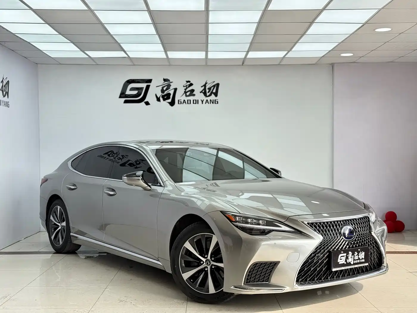 Lexus LS 2021 500h Excellence Edition фото 3