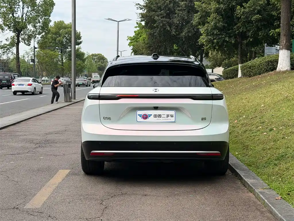 NIO NIO ES6
