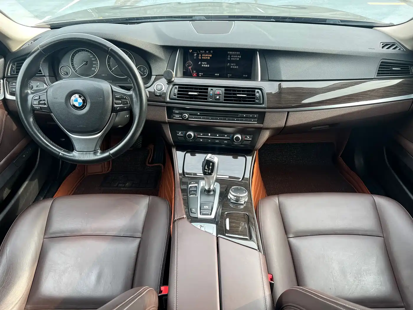 BMW 5 Series 2014 525Li Luxury Design Package фото 8