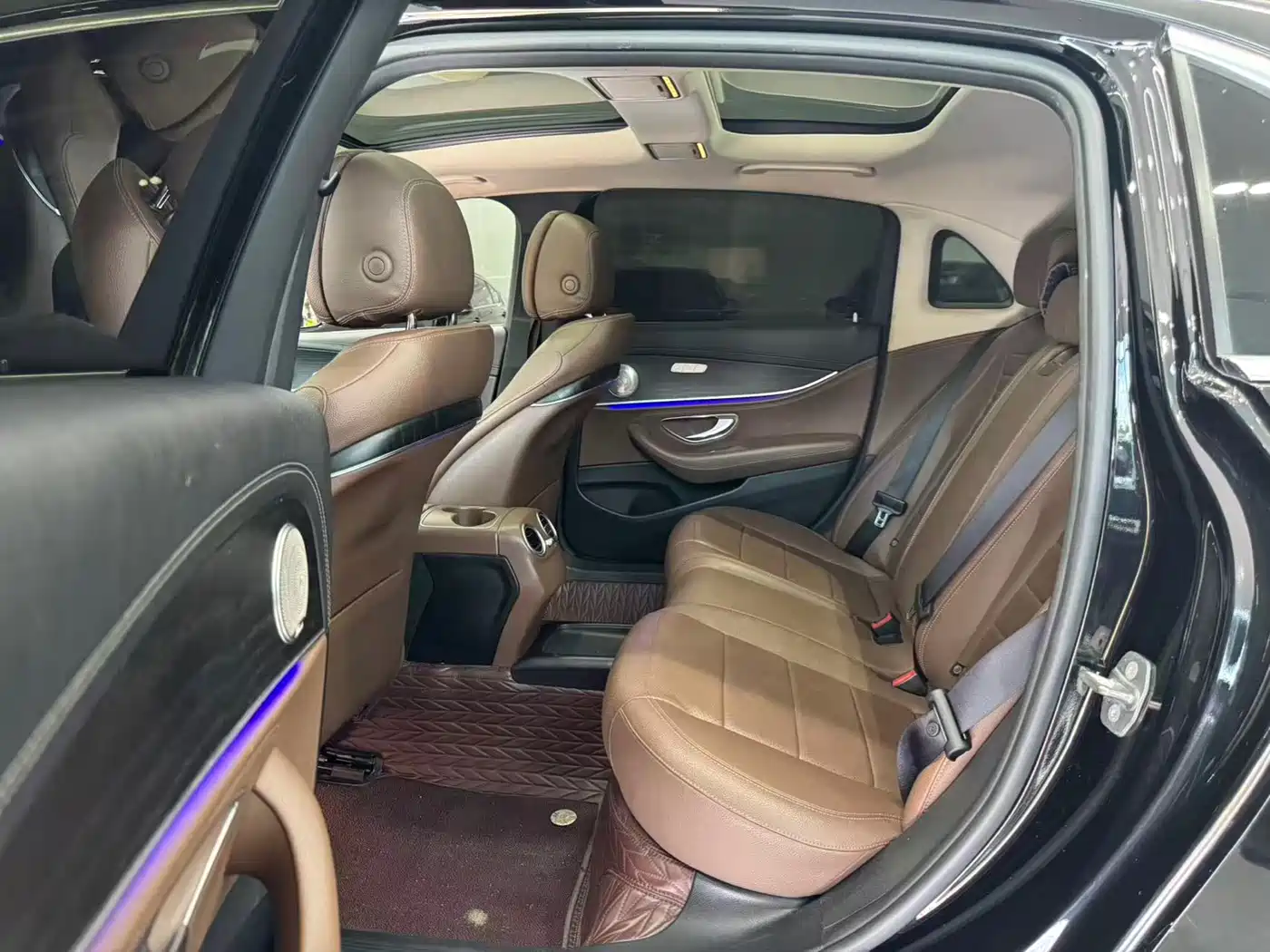Mercedes-Benz E-Class 2020 Model E 260 L Sport фото 5