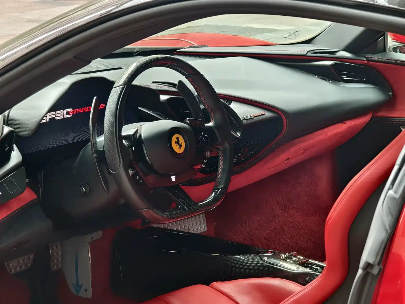 Ferrari SF90 2021 2020 3.9T V8 Stradale