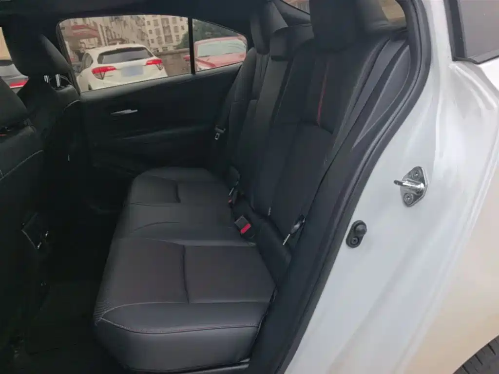Toyota Levin 2021 Dual Engine 1.8H E-CVT Sport фото 17