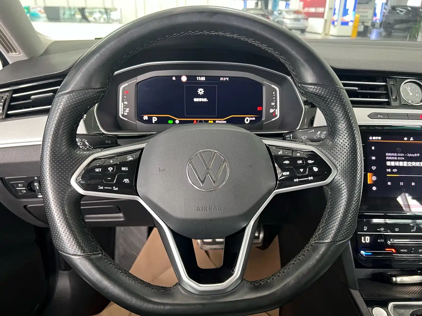 Volkswagen Magotan 2023 Model 2 Million Commemorative Edition 330TSI DSG Luxury фото 20