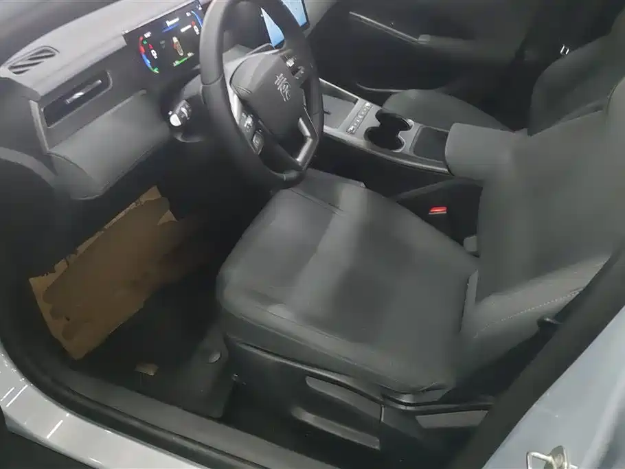 BYD Qin PLUS 2026 EV Smart Drive Edition 510KM Progressive фото 9