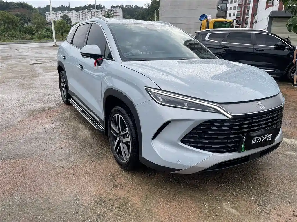 BYD Song L DM-i 2024 75km Leading Edition фото 2