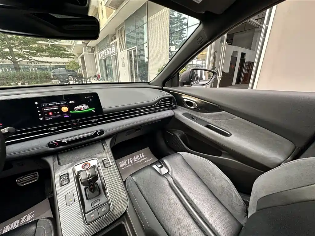 GAC Trumpchi Trumpchi Emkoo 2023 400T Auto R MAX фото 24