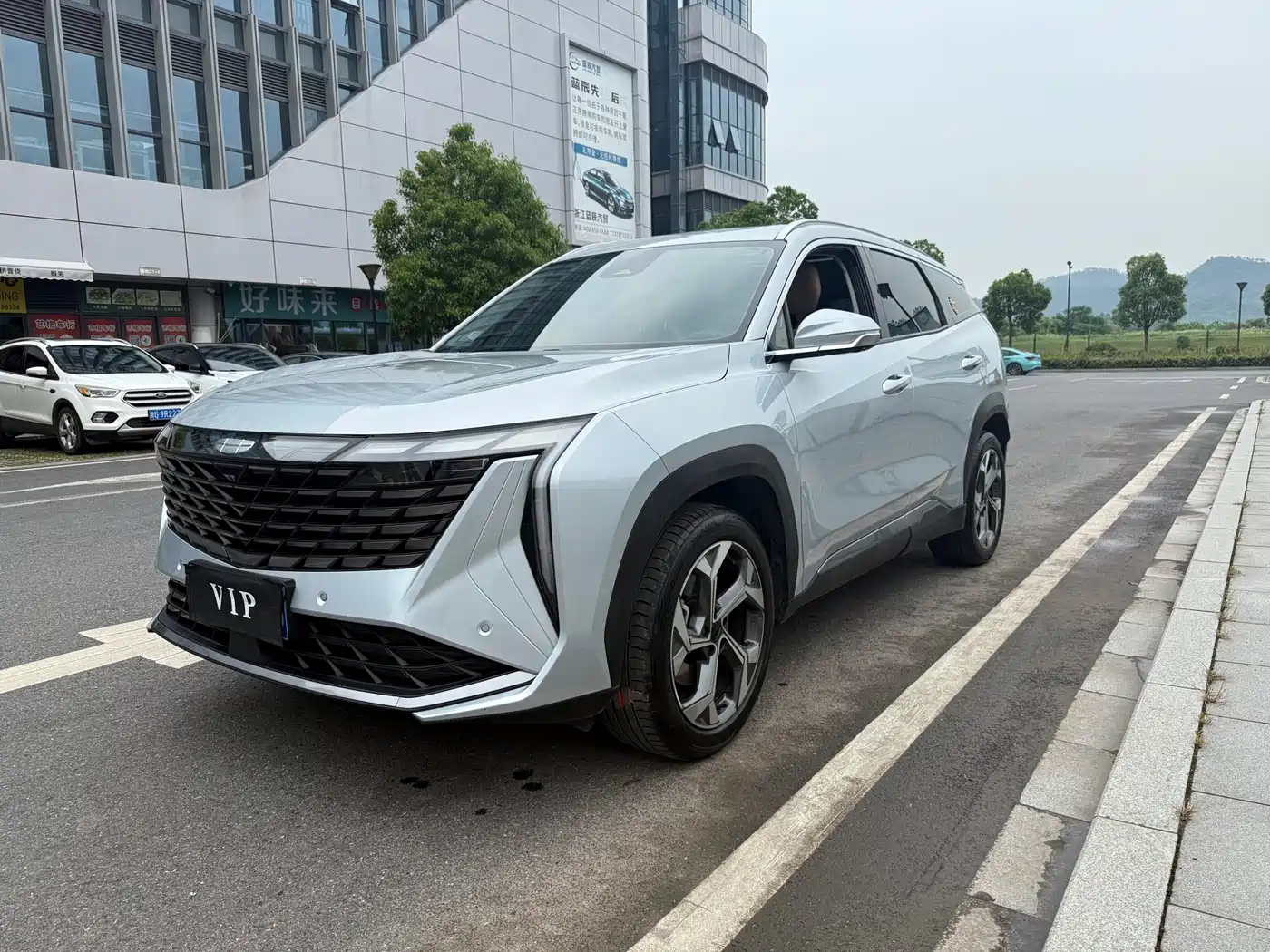 Geely Boyue L 2023 1.5TD DCT Premium