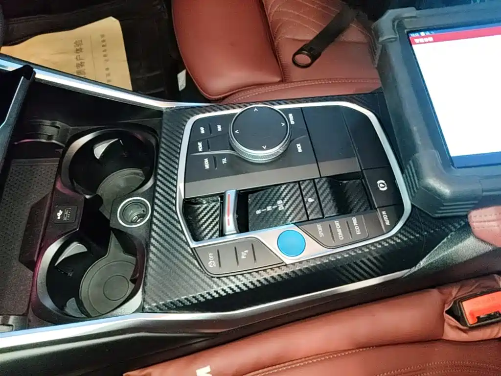 BMW i3 2024 eDrive 35 L фото 14