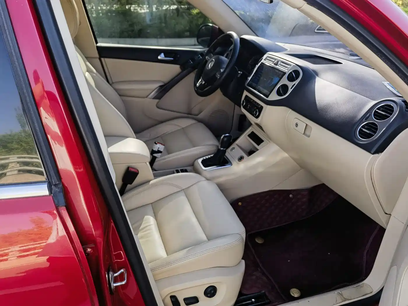 Volkswagen Tiguan 2012 2.0TSI Automatic 4WD Elite Edition фото 8