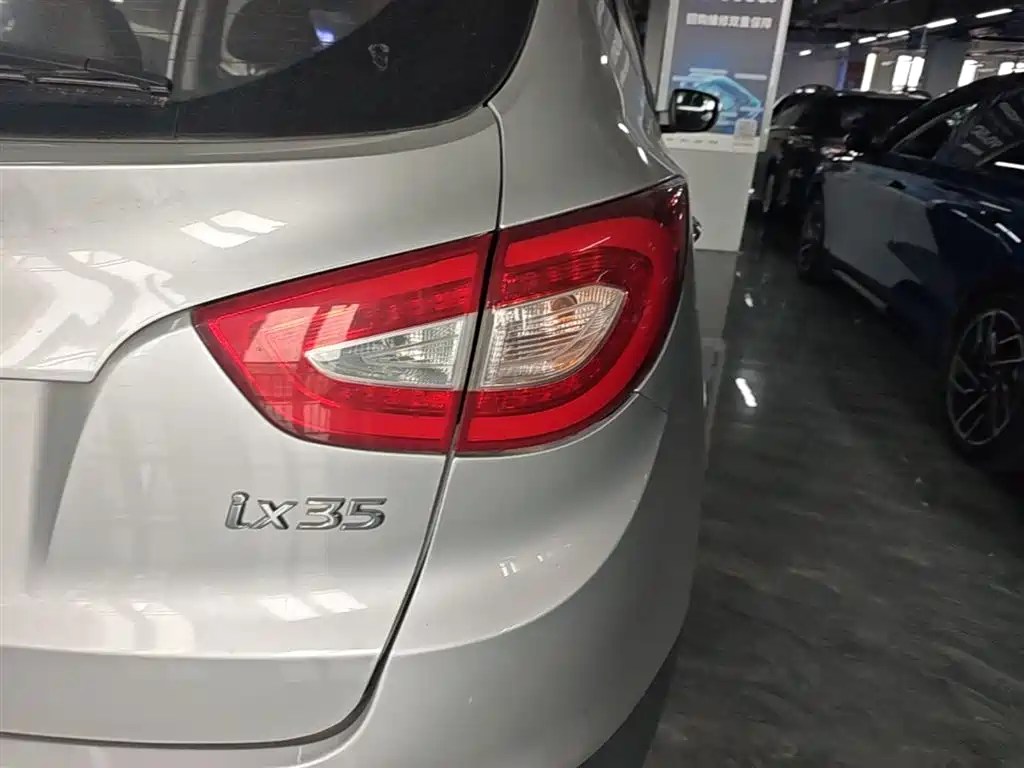 Hyundai Beijing Hyundai ix35 2013 2.0L Automatic 2WD Leading GLX China IV фото 8