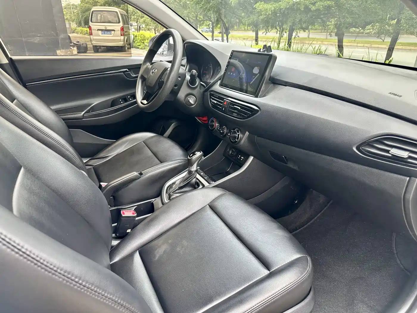 Hyundai Elantra 2018 1.6L Auto Joy GL (China V) фото 10