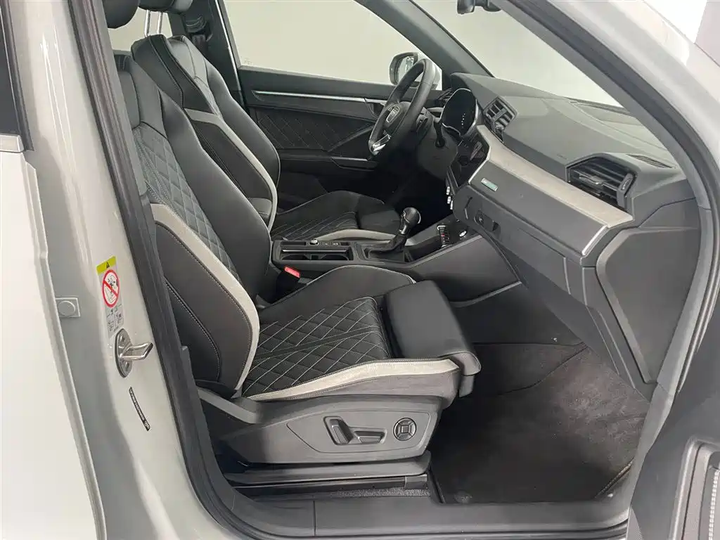 Audi Q3 2025 2025 quattro 45th Anniversary Edition 40TFSI Fashion Dynamic