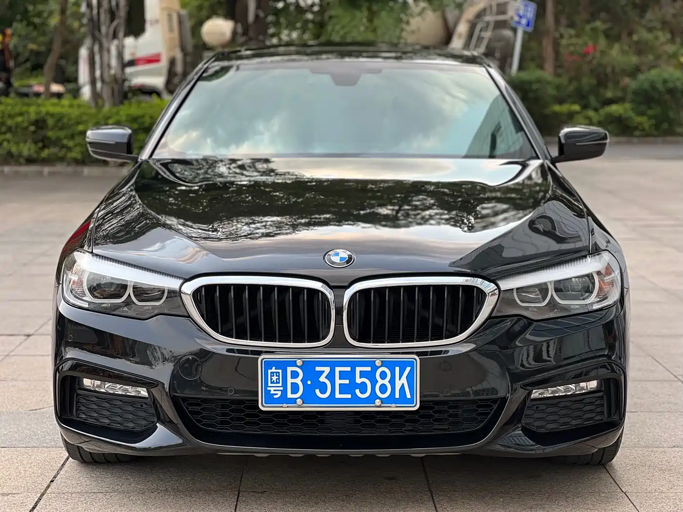 BMW 5 Series 2018 525Li M Sport Package фото 2