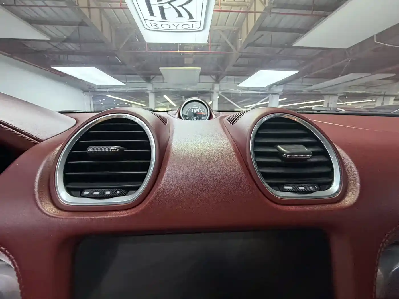 Porsche 718 2020 Boxster 2.0T фото 6