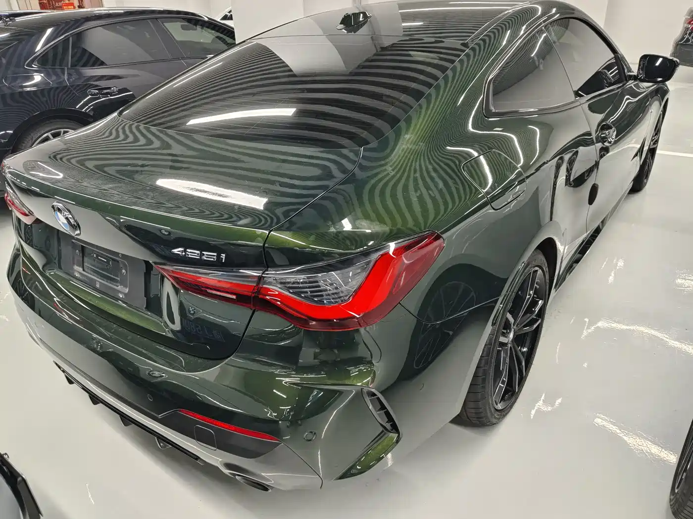BMW 4 Series 2023 425i M Sport Shadowline Package фото 4