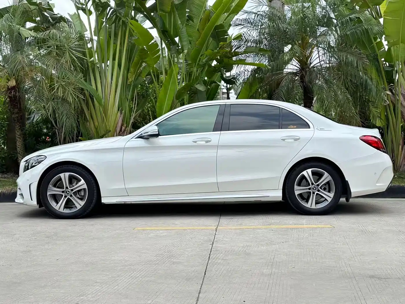 Mercedes-Benz C-Class 2020 Facelift C 260 L Sport фото 3