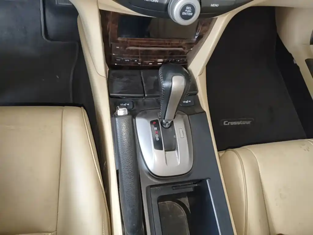 Honda Crosstour 2015 2011 3.5L Prestige Edition