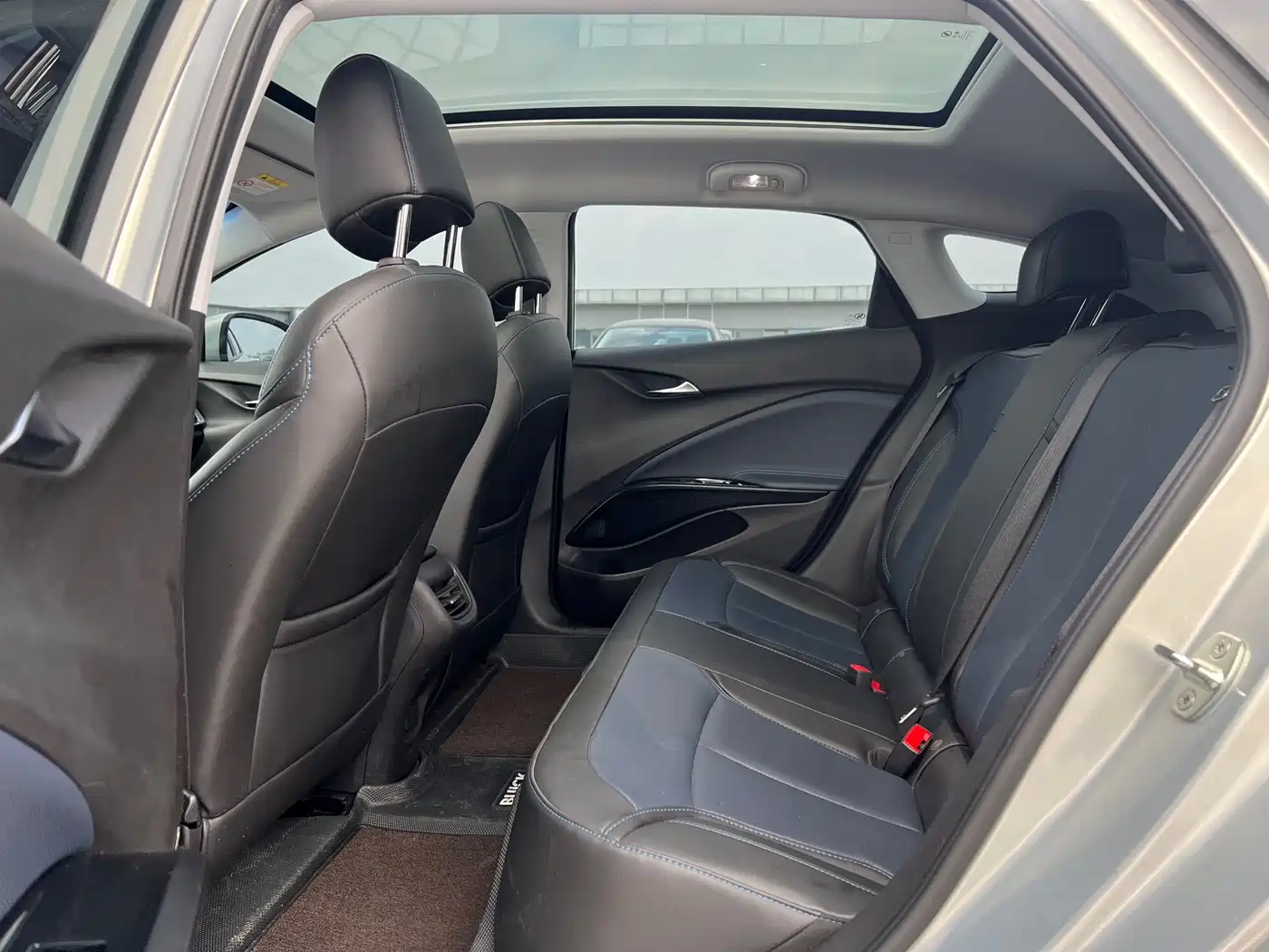 Buick Velite 6 2024 Model 430km Premium Edition фото 9