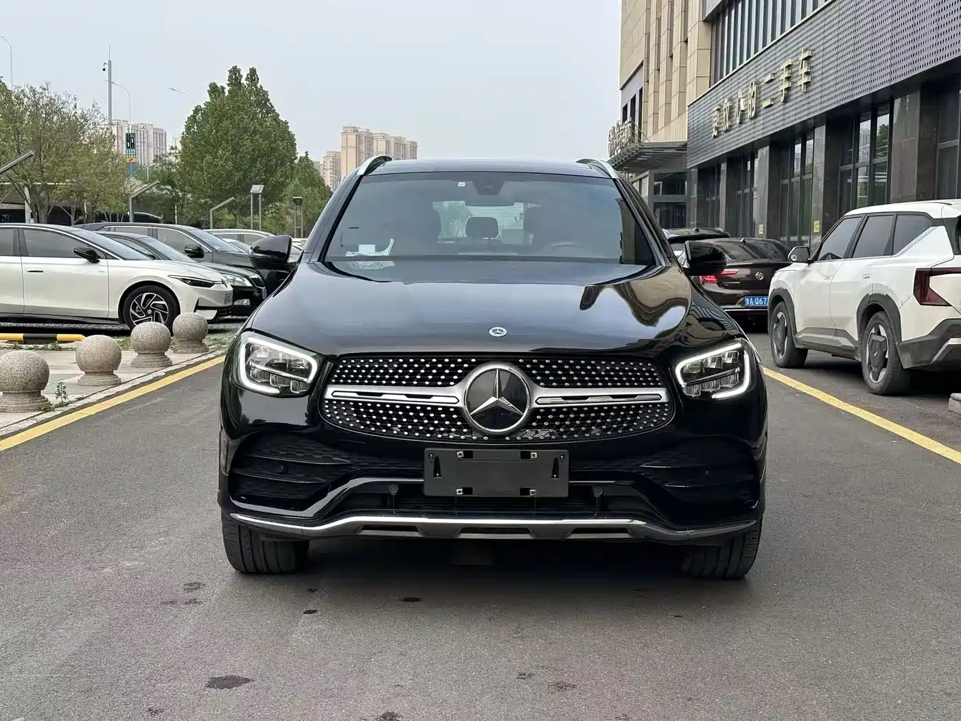MERCEDES-BENZ GLC