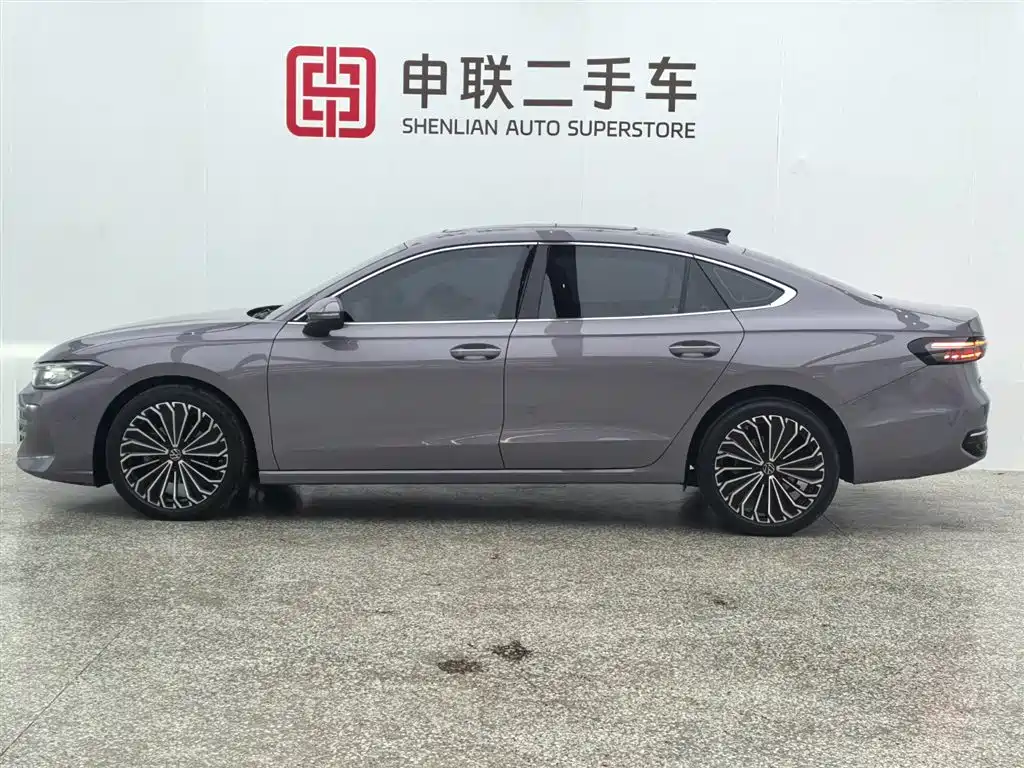 Volkswagen Passat 2025 Pro 380TSI Dragon Prestige Edition фото 4
