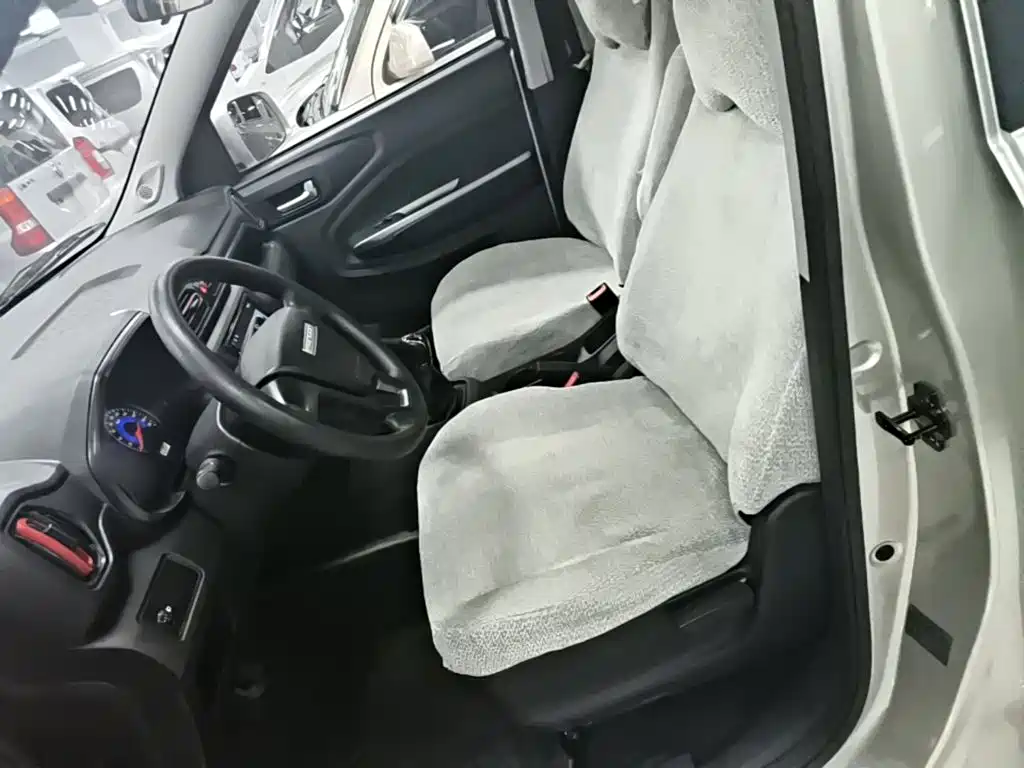 Dongfeng Fengguang Fengguang 380 2023 2022 1.5L Classic Minibus (7-seater)