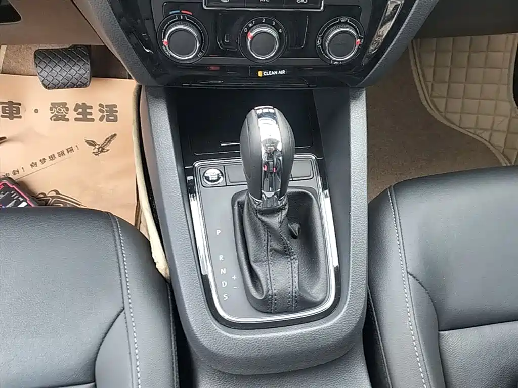 Volkswagen Sagitar 2018 280TSI DSG Comfort фото 14