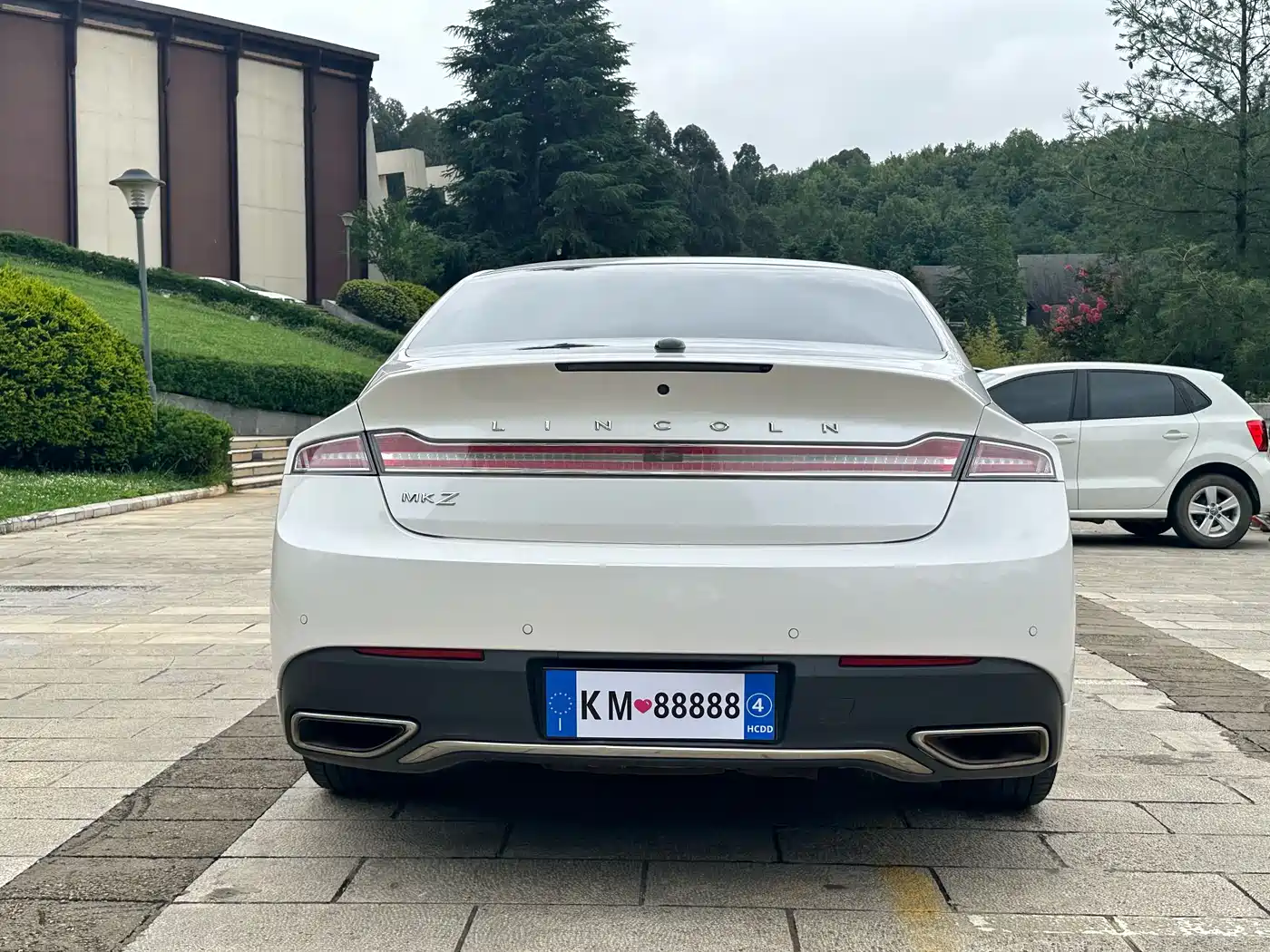 LINCOLN MKZ