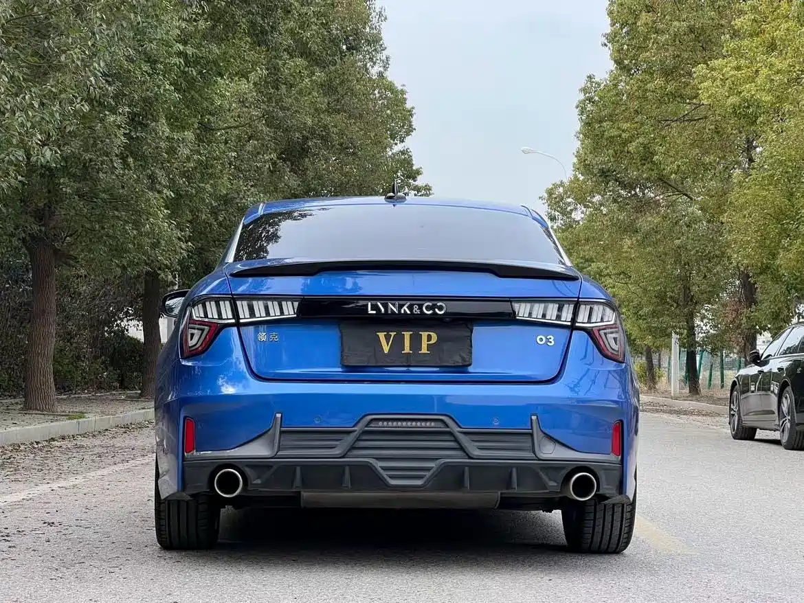 Lynk & Co 03 2020 1.5TD DCT Type Pro Edition фото 4