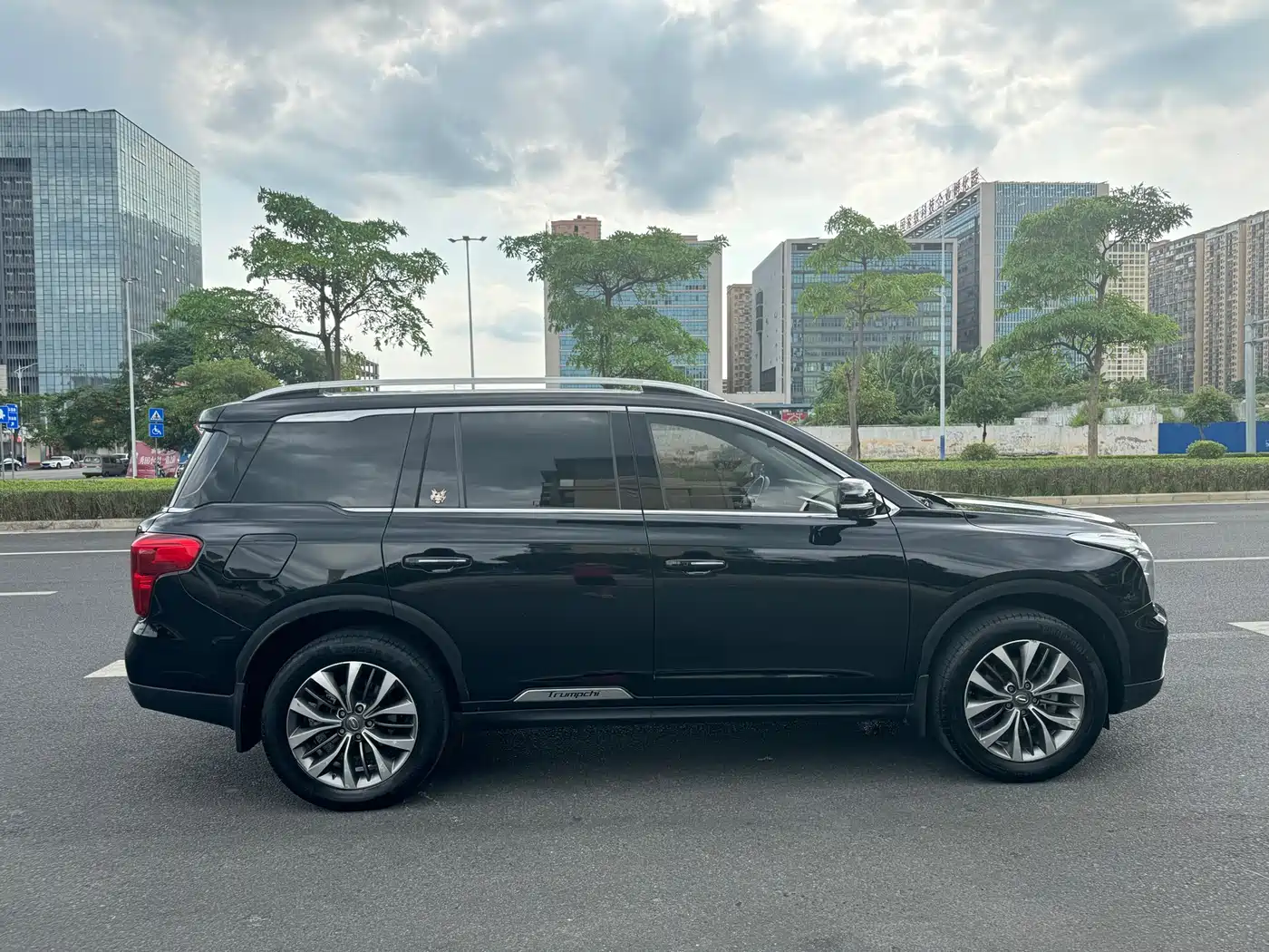 GAC Trumpchi Trumpchi GS8 2017 320T AWD Luxury Smart Connect (7-Seater) фото 8