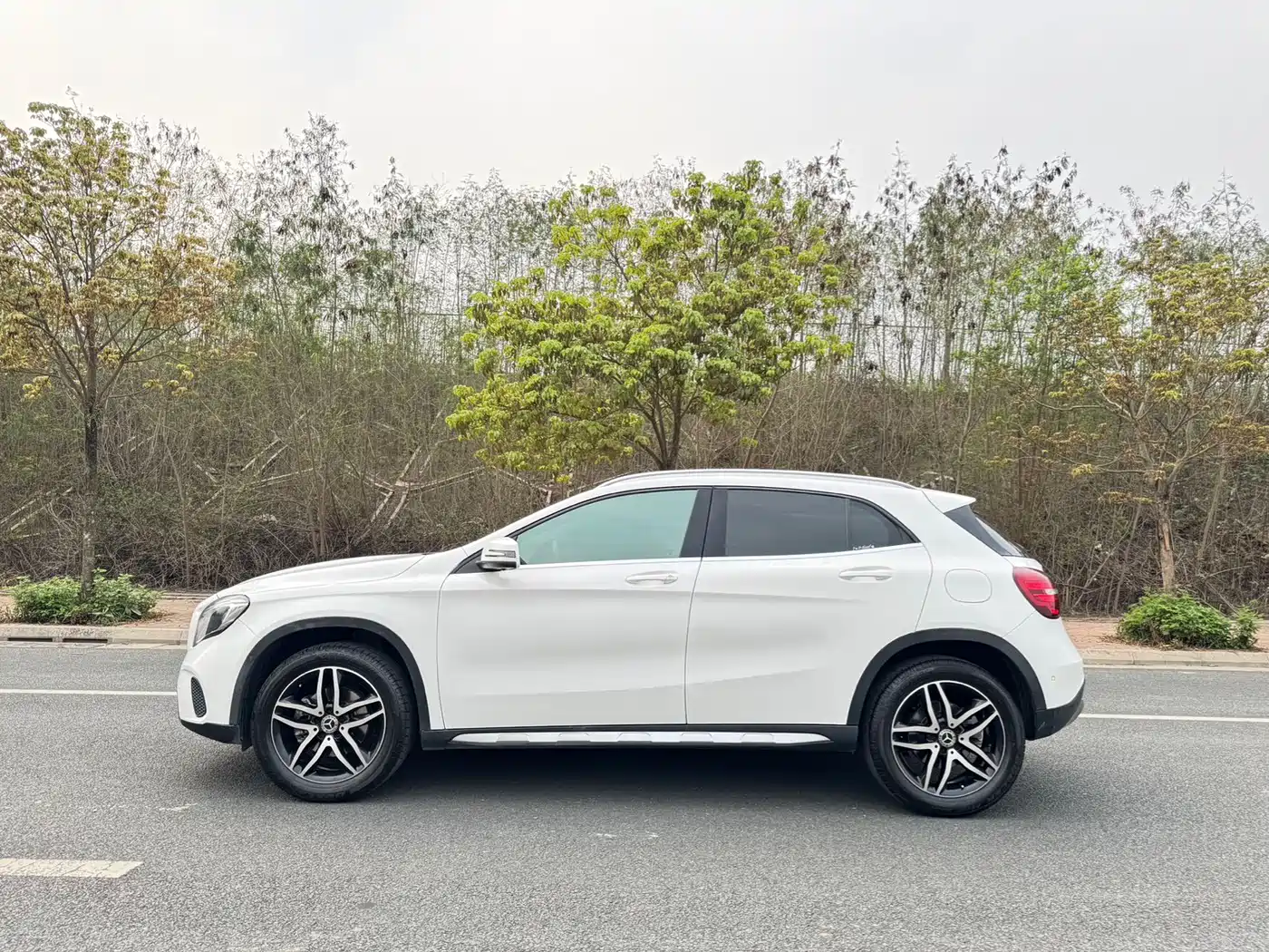 Mercedes-Benz GLA 2017 GLA 200 Fashion фото 5