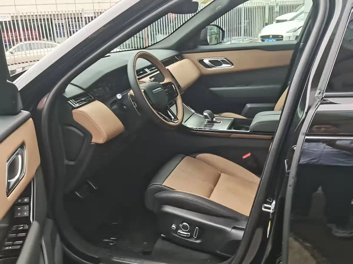 Land Rover Range Rover Velar 2025 Dynamic HSE фото 10