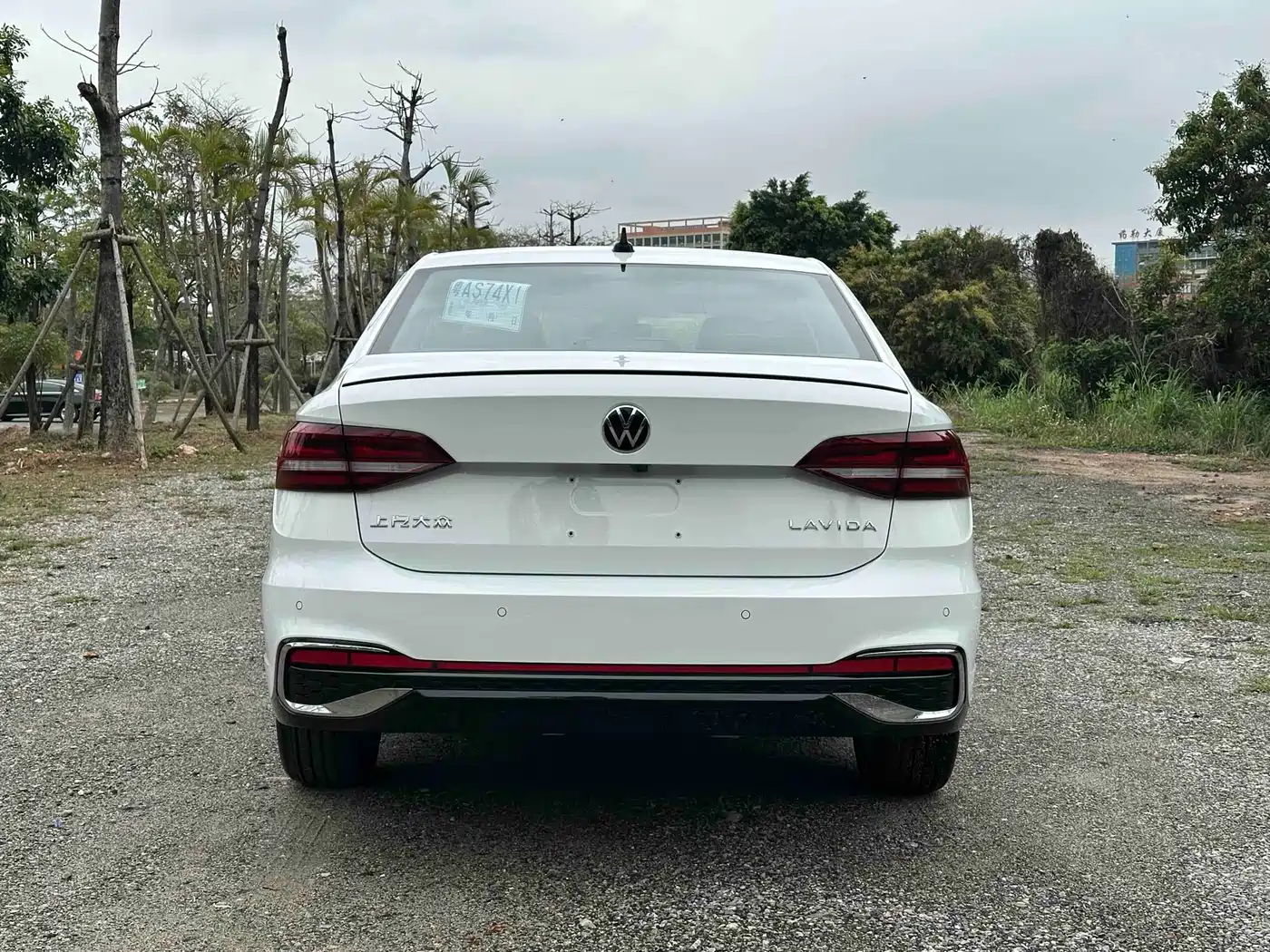 Volkswagen Lavida 2024 Model 300TSI DSG Starlight Leading Edition фото 5