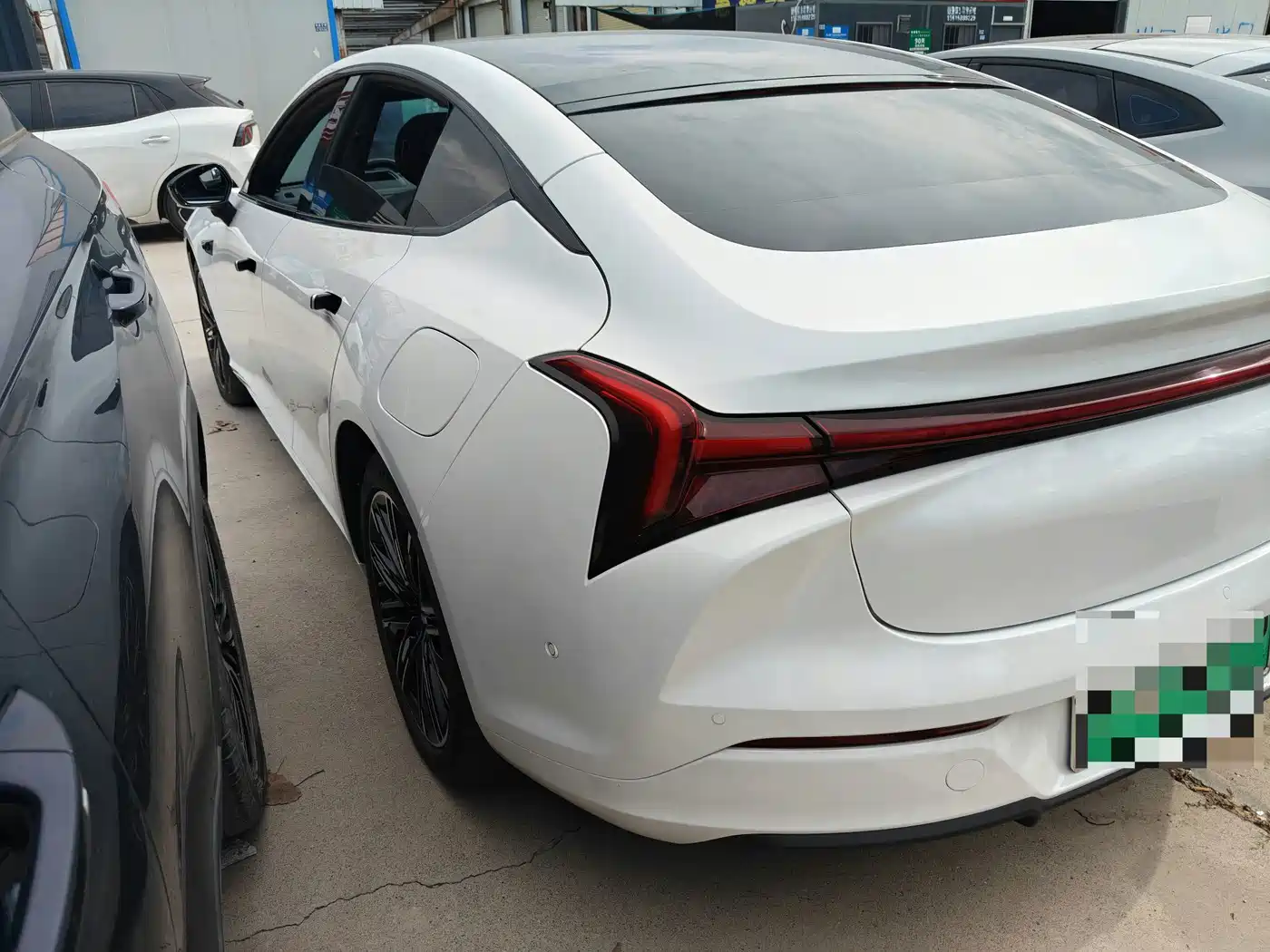 Nezha Auto Nezha S 2023 2022 Model Extended Range 1160km RWD Large Edition