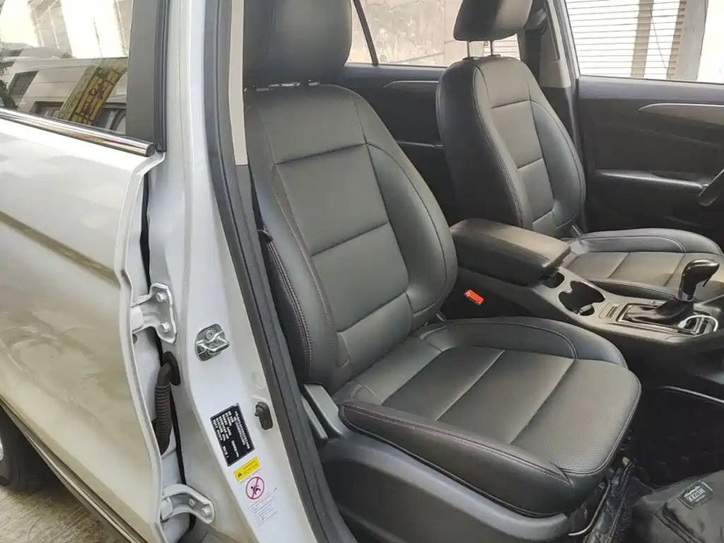 Фото 25 - Changan CS75