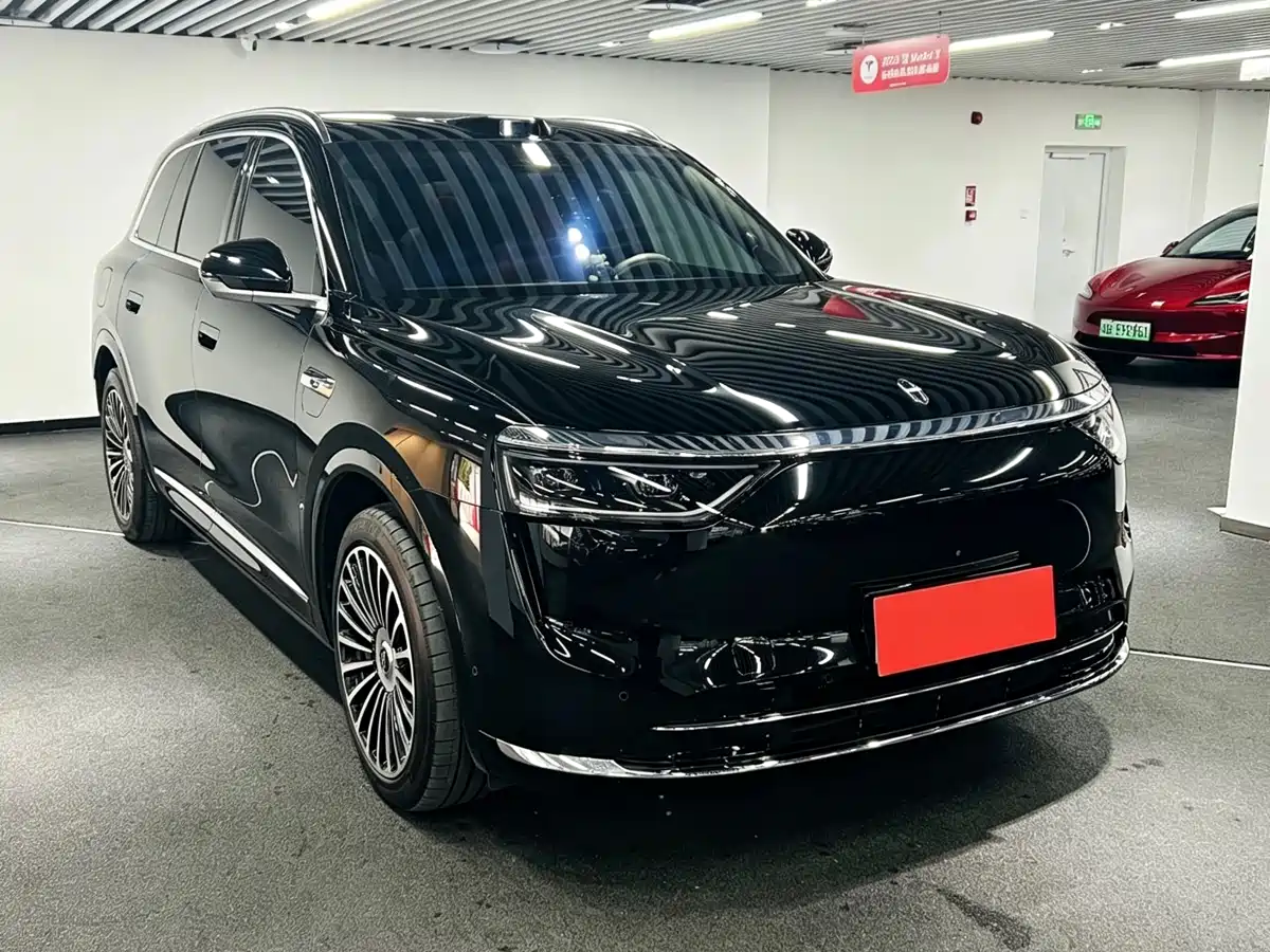 AITO Wenjie AITO M8 2025 Model Extended Range Max+ Edition 53.4kWh 6-Seater фото 3