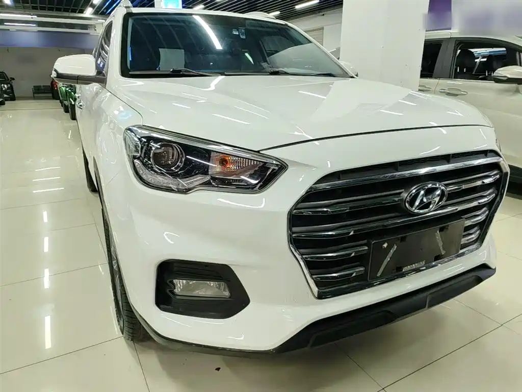Hyundai Beijing Hyundai ix35 2018 2.0L Automatic 2WD Zhiyong·Enjoyment Edition фото 3