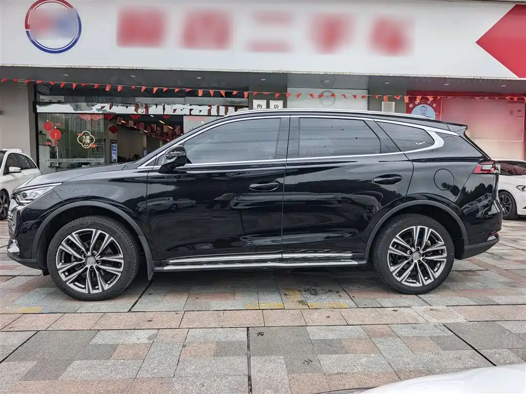 BYD Tang 2018 2.0T Automatic Smart Connection Honor Edition 7-Seater China V фото 7