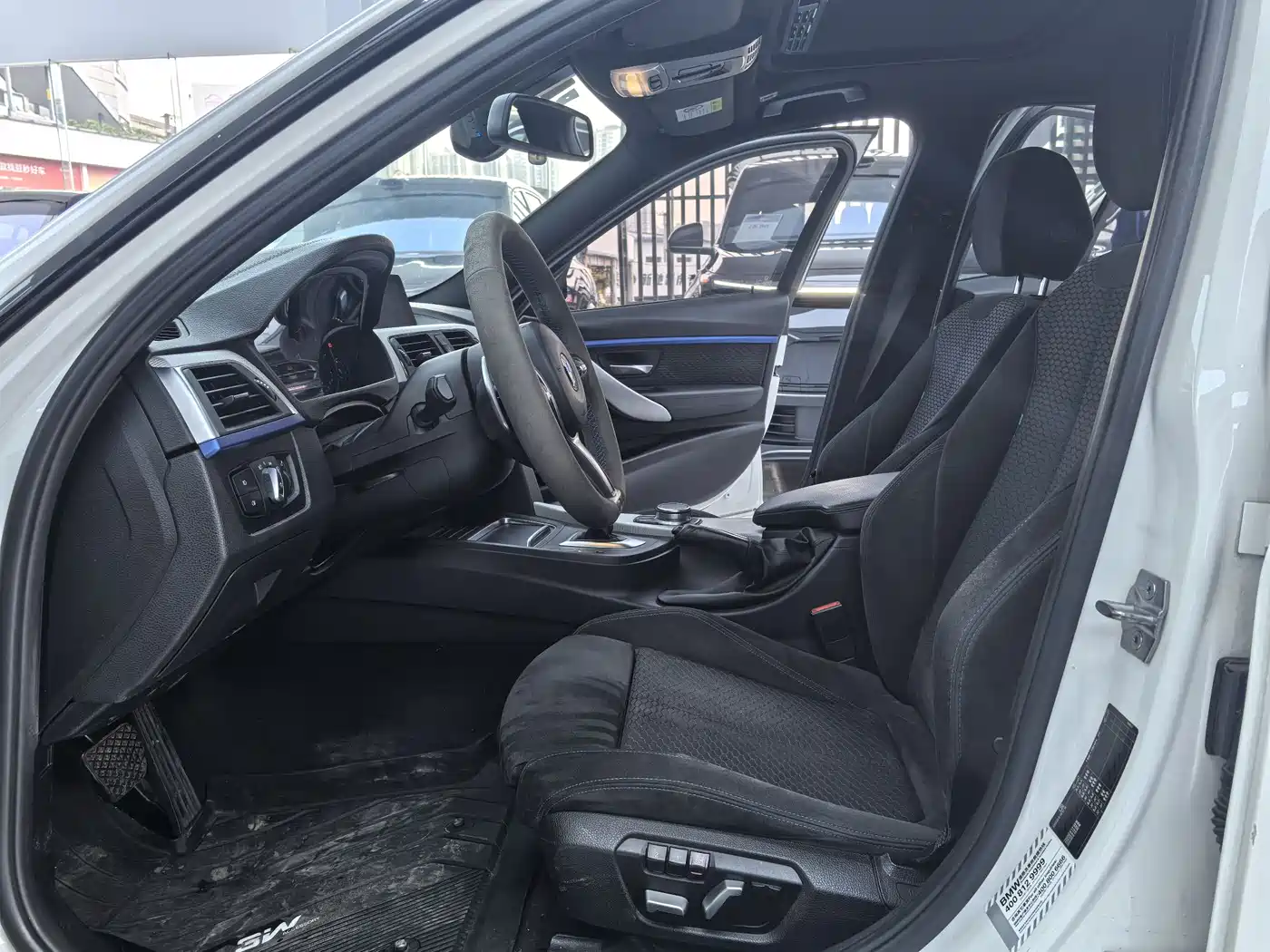 BMW 3 Series 2018 320i M Sport Package фото 8