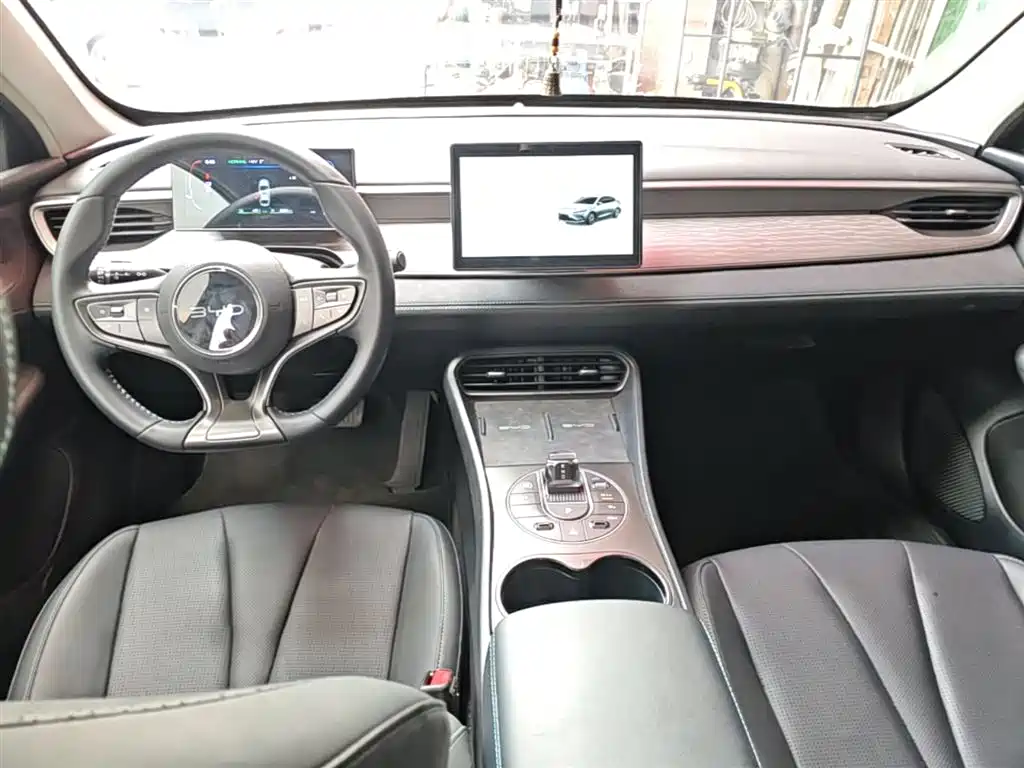 BYD Hai Bao 05 DM-i 2025 DM-i Smart Drive Edition 55KM Luxury фото 10