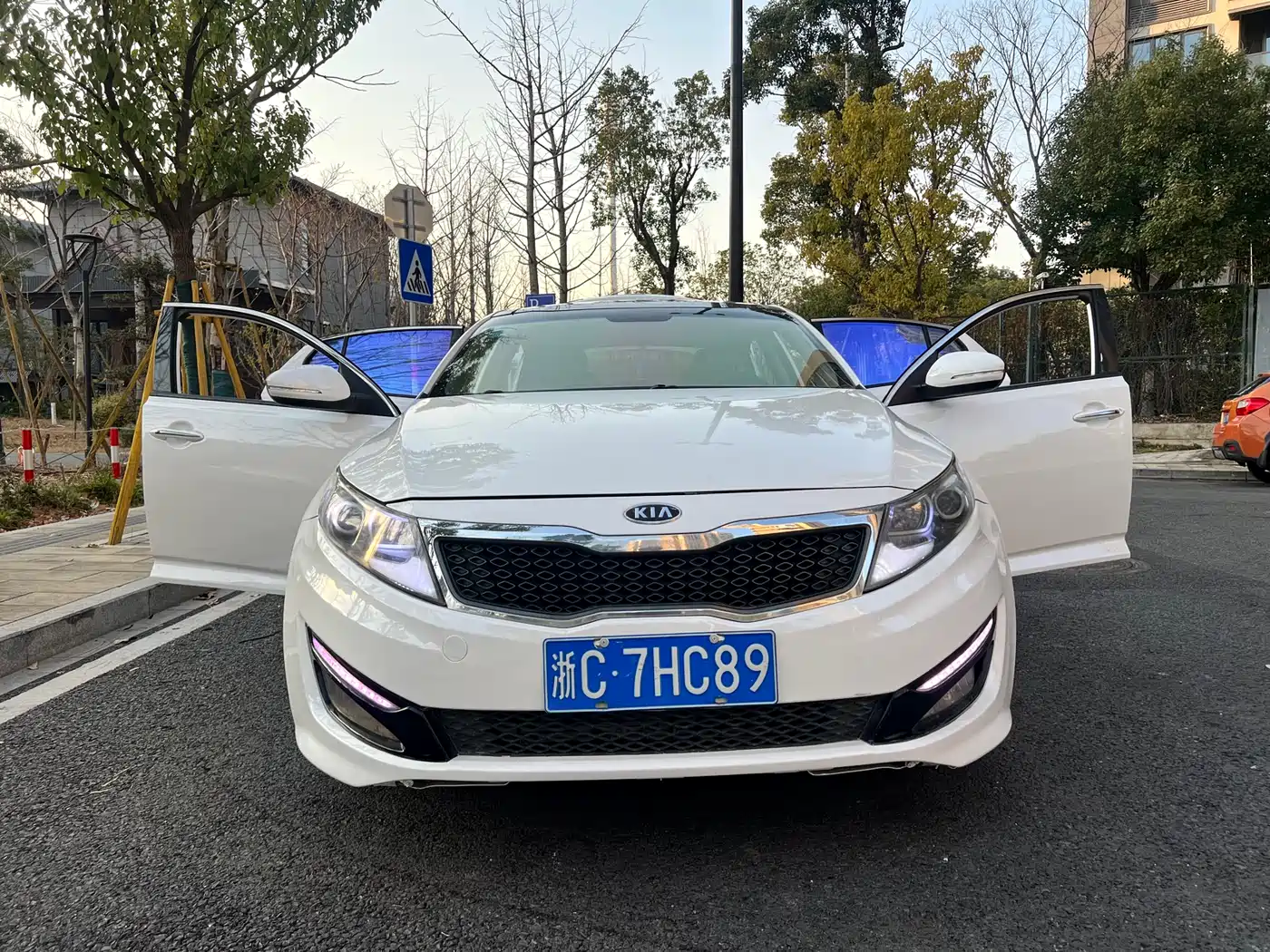 Kia K5 2012 2.0L Automatic DLX фото 23