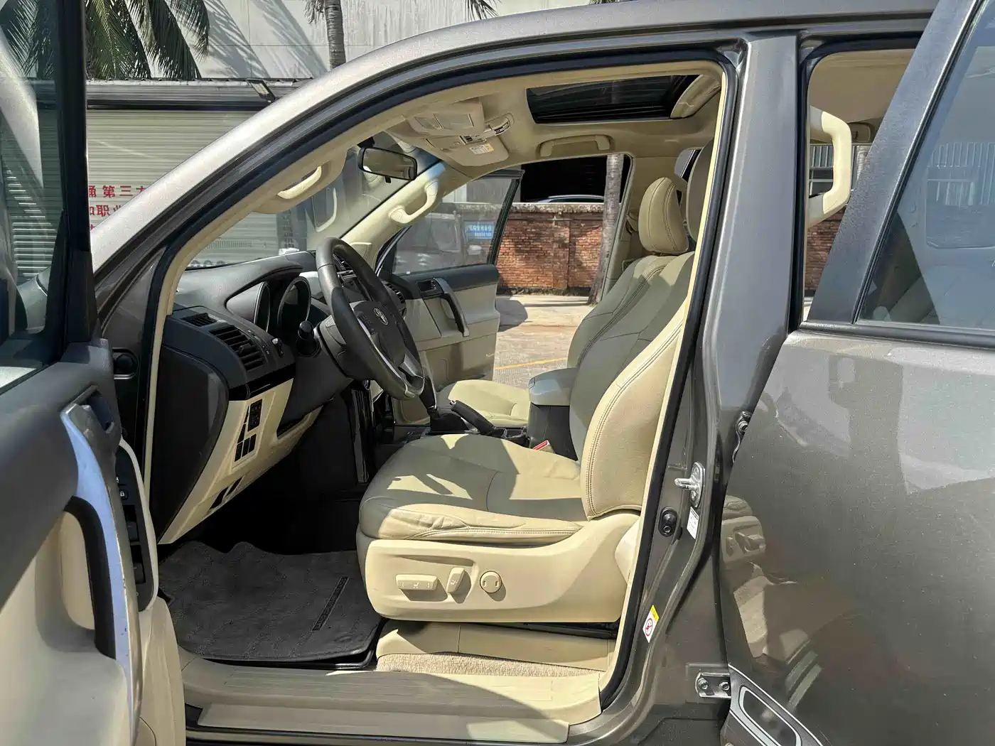 Toyota Prado 2015 2.7L Automatic Standard фото 8