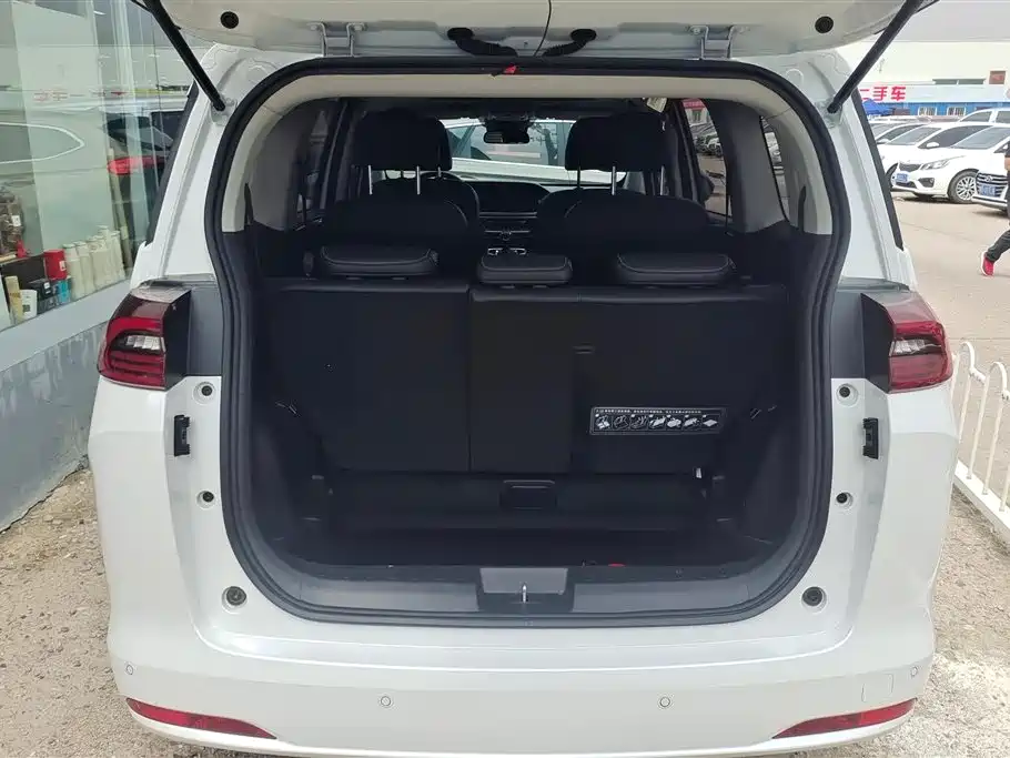 GAC Trumpchi Trumpchi M6 2023 PRO 270T DCT Luxury Edition фото 4