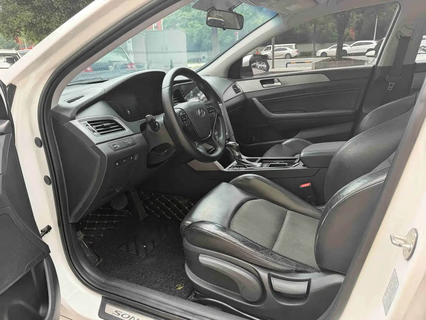 Hyundai Sonata 2017 2.0L GLS Smart фото 8