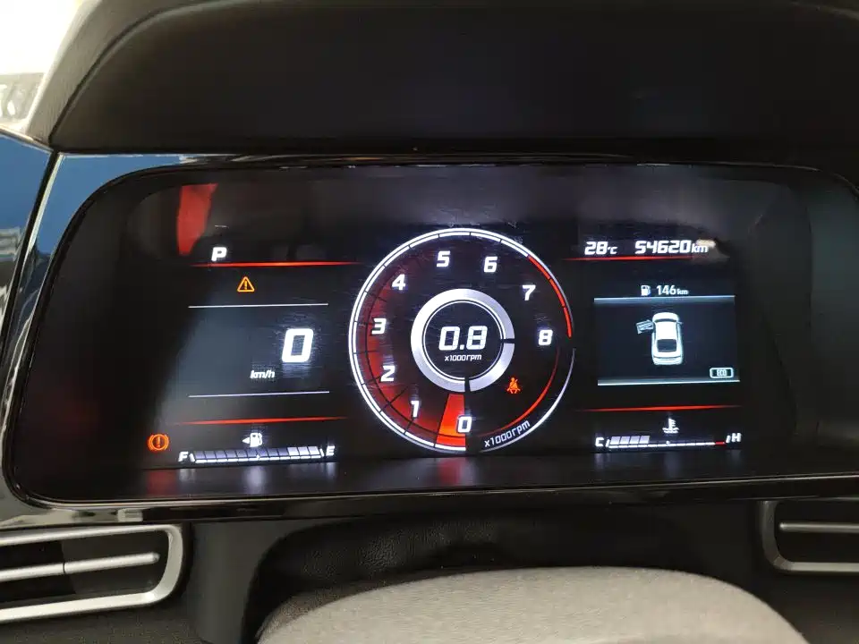 Hyundai Elantra 2021 1.5L CVT GLX Elite Edition фото 8