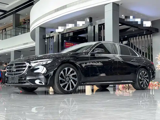 Mercedes-Benz E-Class 2024