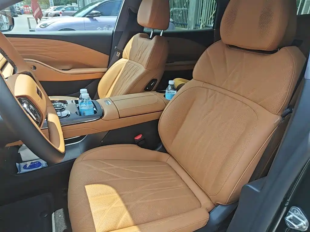 Geely Galaxy Galaxy Xingyao 8 2025 130km EM-P Starship Edition фото 15