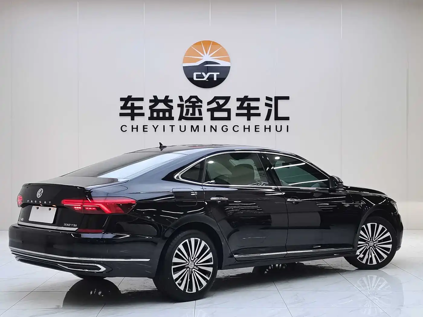 Volkswagen Passat 2019 330TSI Premium Edition China V фото 6