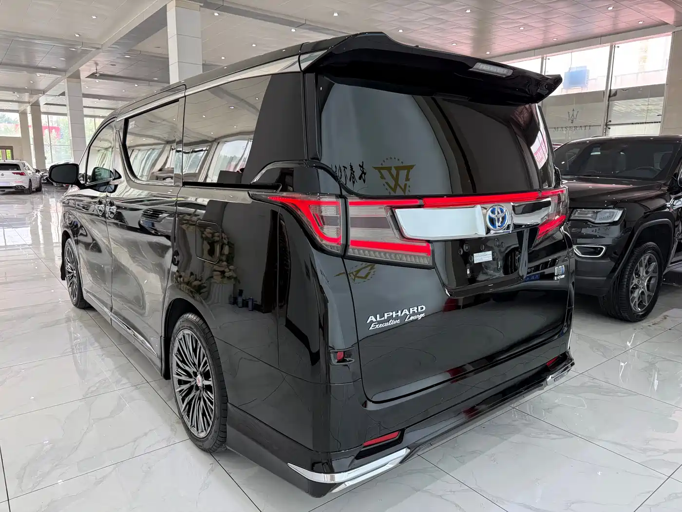 Toyota Alphard 2021 Hybrid 2.5L Premium фото 18